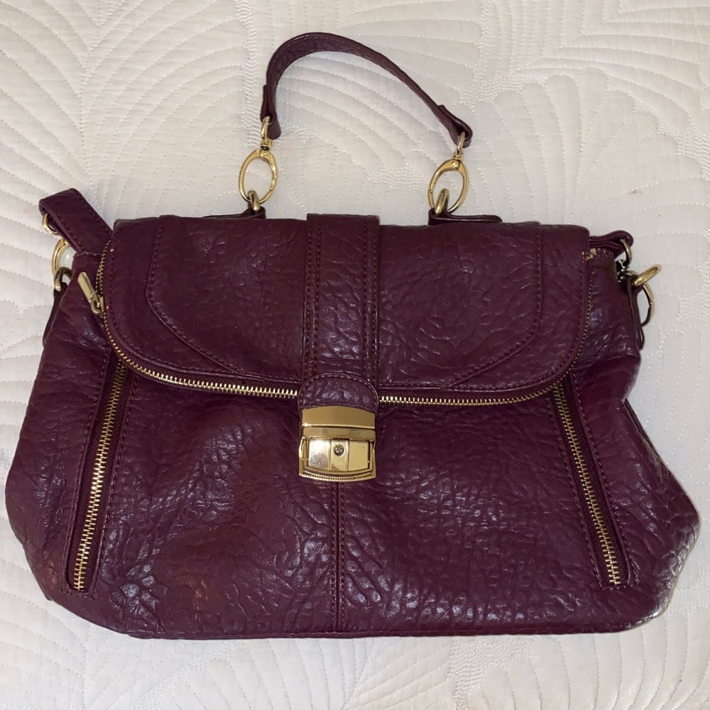 Large purple charming Charlie purse